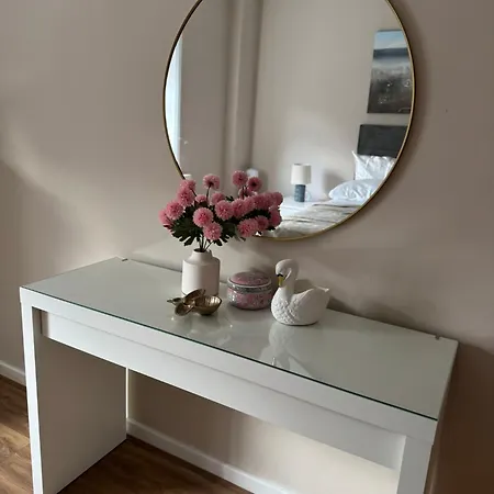 Apartment Centre - Westhill House *